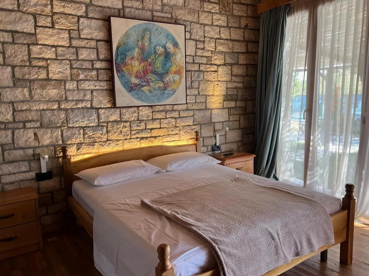 Palermiti Luxury Rooms Himare Lodge