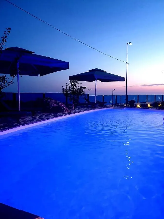 Lodge Palermiti Luxury Rooms Himare Albania