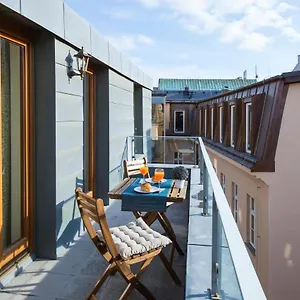 Modern Charvatova Apartamento Praga